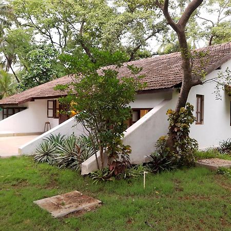 נגאון Banyan House - Luxurious 4 Bedroom Villa On One Acre, Near The Beach מראה חיצוני תמונה