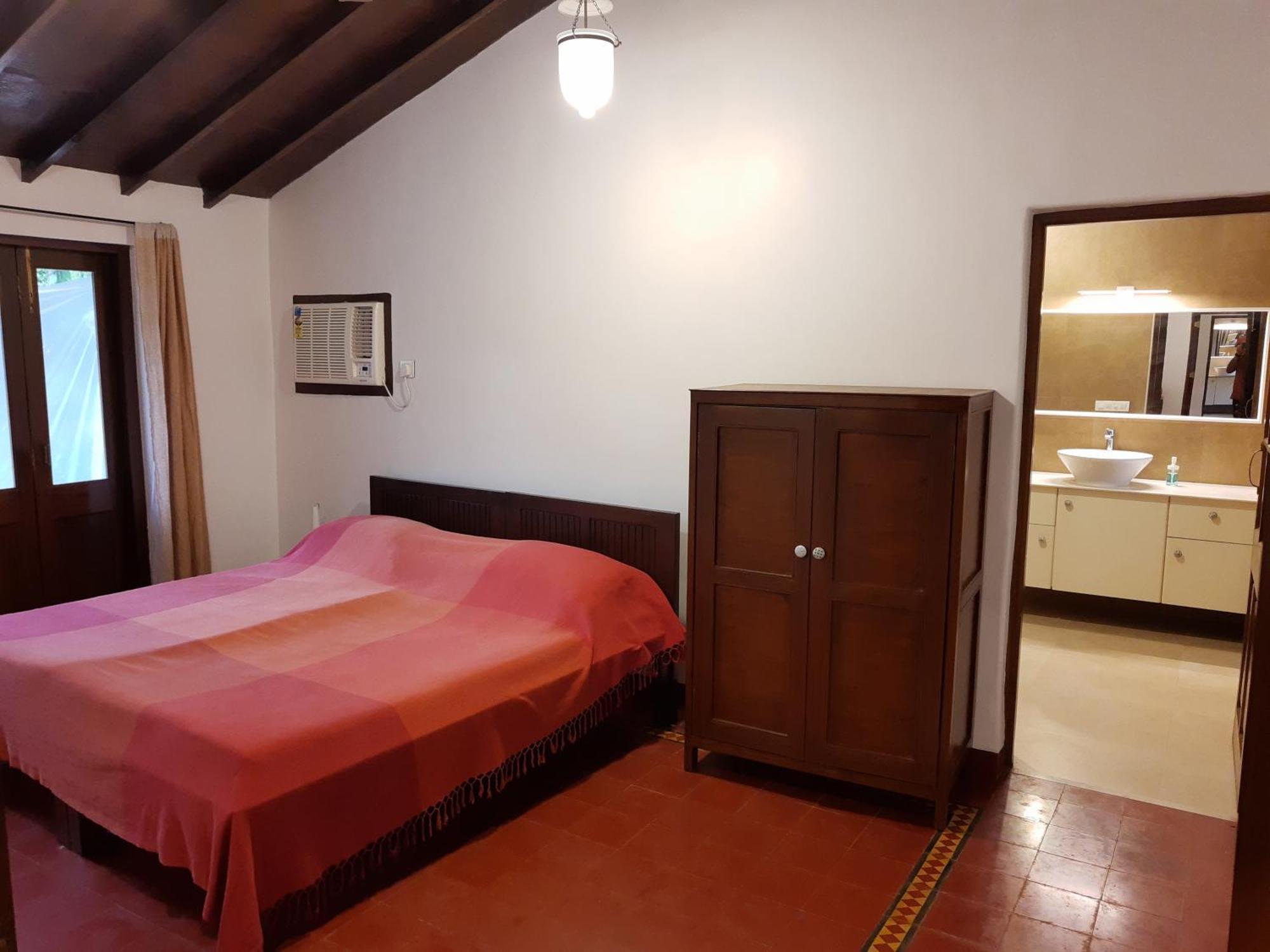 נגאון Banyan House - Luxurious 4 Bedroom Villa On One Acre, Near The Beach מראה חיצוני תמונה
