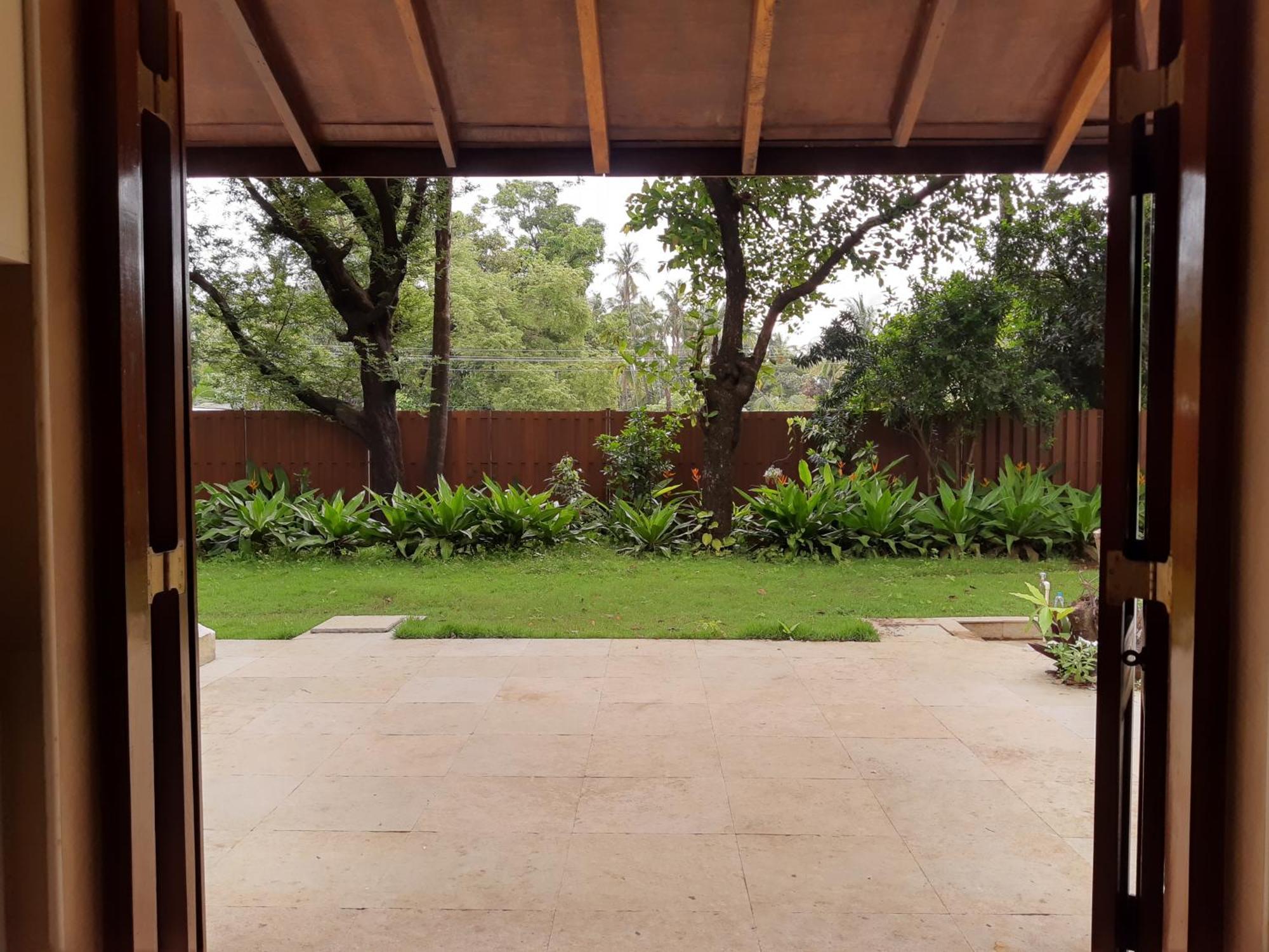 נגאון Banyan House - Luxurious 4 Bedroom Villa On One Acre, Near The Beach מראה חיצוני תמונה