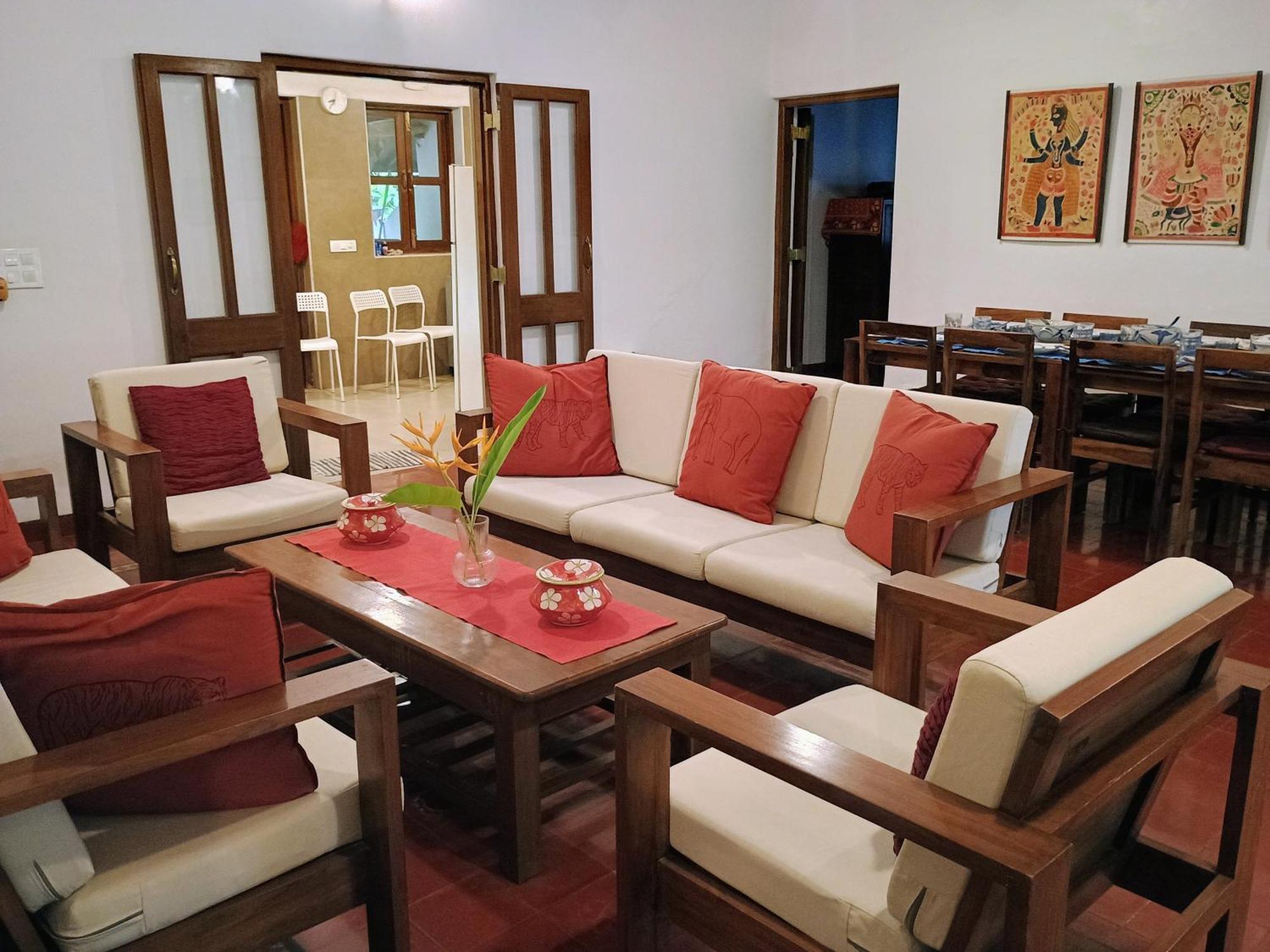 נגאון Banyan House - Luxurious 4 Bedroom Villa On One Acre, Near The Beach מראה חיצוני תמונה